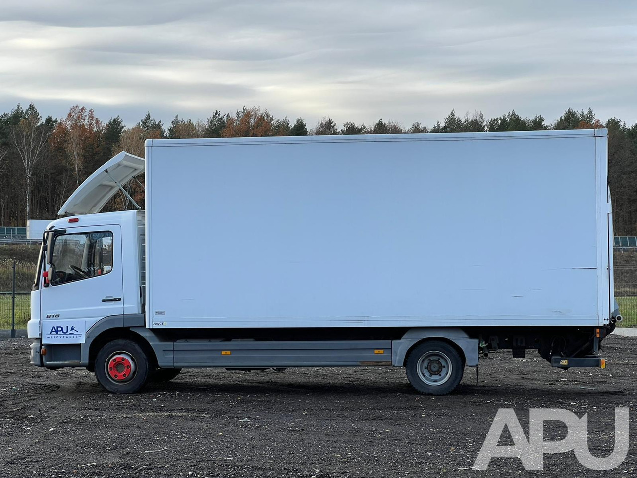 Camion fourgon Mercedes-Benz ATEGO 818 winda: photos 8