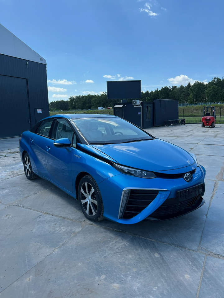 Toyota Mirai - Berline: photos 4 Toyota Mirai - Berline: photos 4