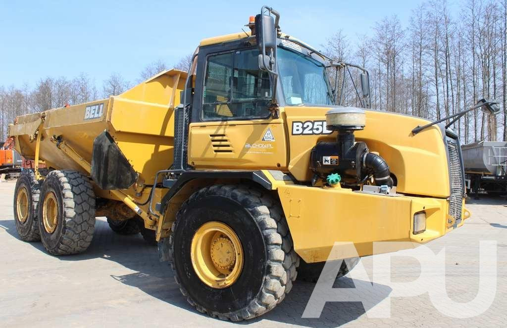 WOZIDŁO Bell ADT B25D 6×6 - Tombereau articulé: photos 5 WOZIDŁO Bell ADT B25D 6×6 - Tombereau articulé: photos 5