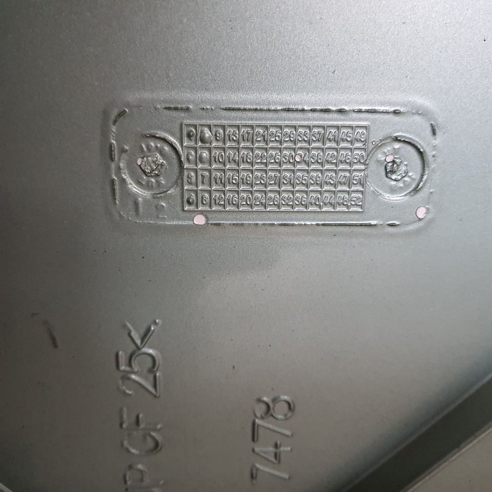 1534229U Scania CG / CR 19H, CR19T ZIJ FENDER RECHTS COMPLEET Gebruikt - Carrosserie et extérieur pour Camion: photos 5 1534229U Scania CG / CR 19H, CR19T ZIJ FENDER RECHTS COMPLEET Gebruikt - Carrosserie et extérieur pour Camion: photos 5