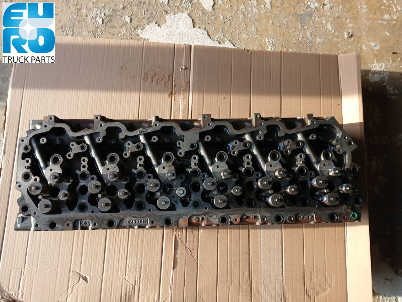 DAF XG CYLINDER HEAD ENGINE MX-13 USED + DEPOSIT - Culasse pour Camion: photos 1 DAF XG CYLINDER HEAD ENGINE MX-13 USED + DEPOSIT - Culasse pour Camion: photos 1