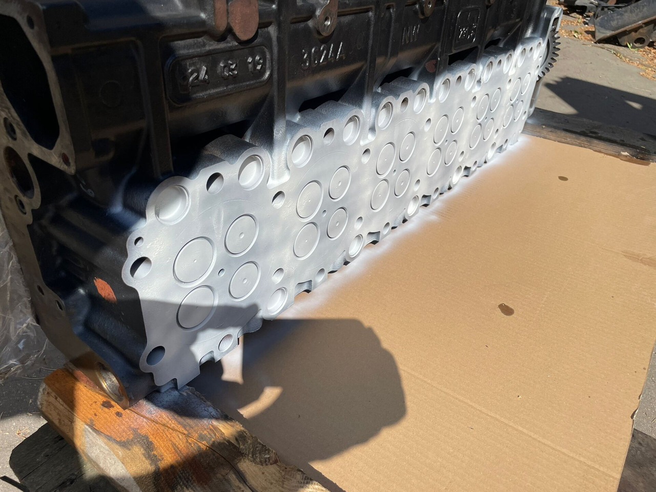 MAN CYLINDER HEAD D2676LF E 5-6 RECONDITIONED 51031006162REC - Culasse pour Camion: photos 5 MAN CYLINDER HEAD D2676LF E 5-6 RECONDITIONED 51031006162REC - Culasse pour Camion: photos 5