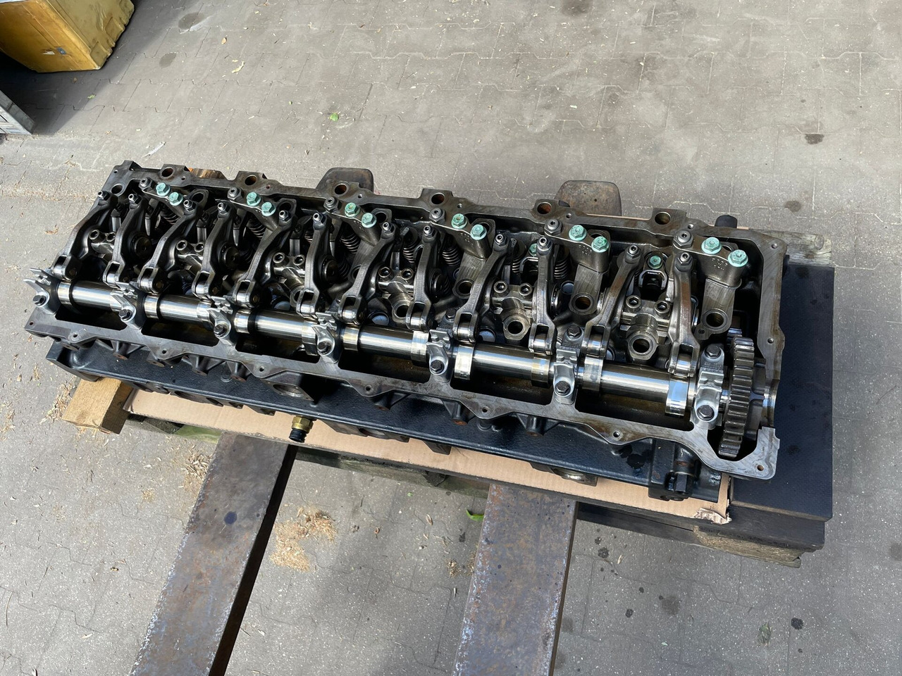 MAN CYLINDER HEAD D2676LF E 5-6 RECONDITIONED 51031006162REC - Culasse pour Camion: photos 2 MAN CYLINDER HEAD D2676LF E 5-6 RECONDITIONED 51031006162REC - Culasse pour Camion: photos 2