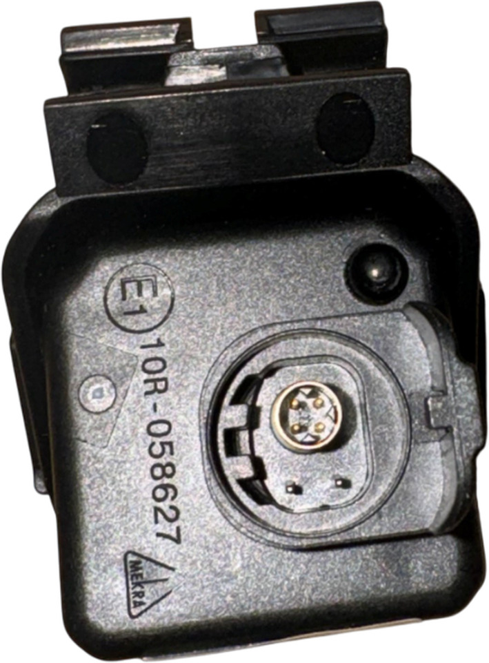 VOLVO VOORAANZICHT CAMERA UREM NIEUW OE 24702849 - Cabine et intérieur pour Camion: photos 2 VOLVO VOORAANZICHT CAMERA UREM NIEUW OE 24702849 - Cabine et intérieur pour Camion: photos 2