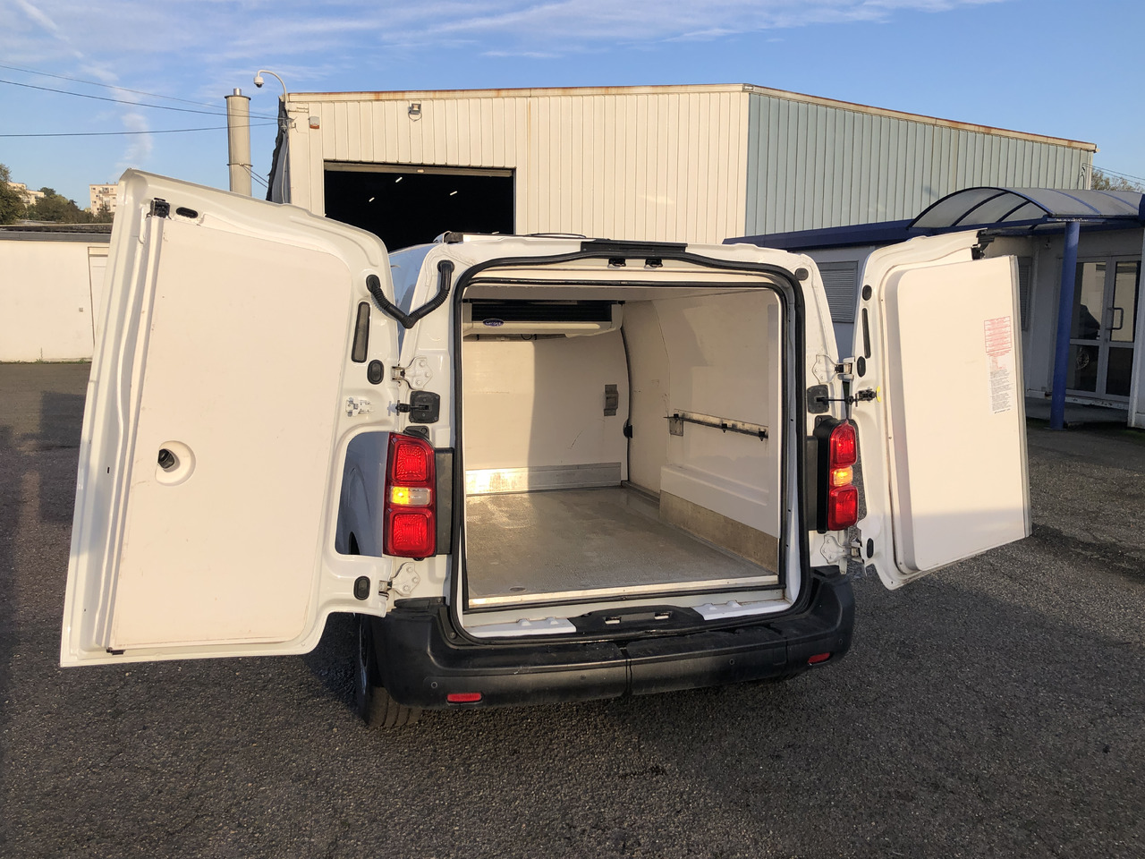 CITROEN CITROEN JUMPY JUMPY - Utilitaire frigorifique: photos 2 CITROEN CITROEN JUMPY JUMPY - Utilitaire frigorifique: photos 2