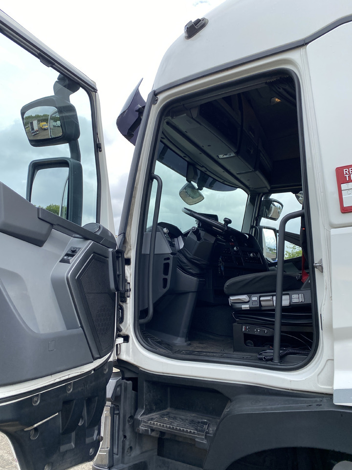 Camion frigorifique pour transport de la nourriture RENAULT T: photos 9