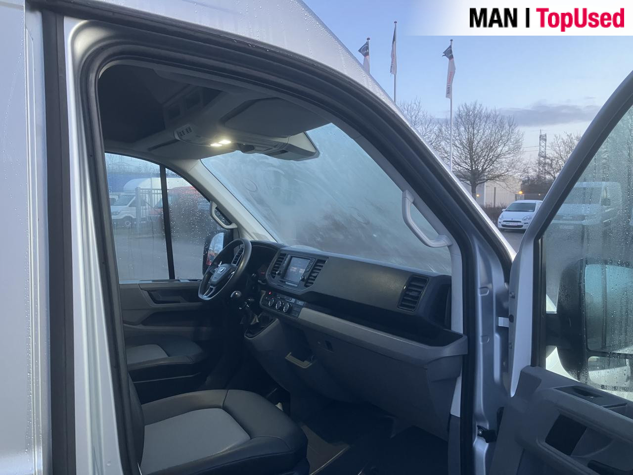 Fourgon utilitaire MAN TGE 3.180 4X2F SB: photos 14