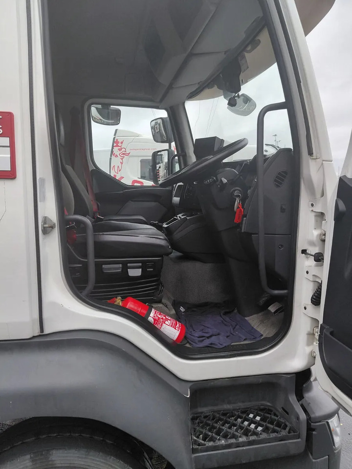 2019 Renault D 12T - Camion fourgon: photos 5 2019 Renault D 12T - Camion fourgon: photos 5