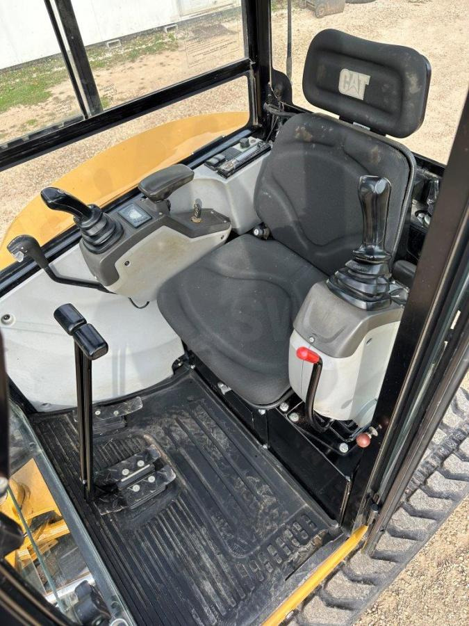 Mini pelle Caterpillar 302.7 DCR: photos 12