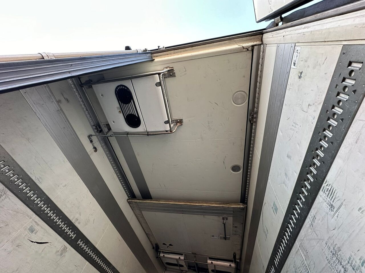 Camion frigorifique Renault Magnum 500: photos 17 Camion frigorifique Renault Magnum 500: photos 17