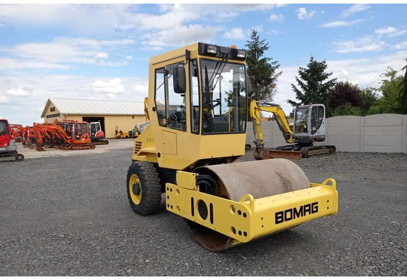 Bomag BW 145 D-3 Road roller - Compacteur: photos 3 Bomag BW 145 D-3 Road roller - Compacteur: photos 3