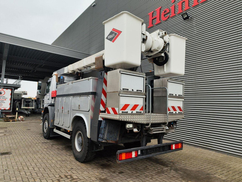 Camion, Camion grue Mercedes-Benz Axor 1824 - Lifting basket: photos 6 Camion, Camion grue Mercedes-Benz Axor 1824 - Lifting basket: photos 6