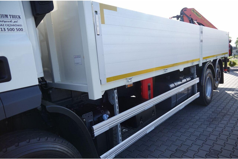 Camion plateau, Camion grue DAF CF 370 / 6x2 / SKRZYNIOWY - paka: 6,4 m / + HDS PALFINGER PK 180: photos 16
