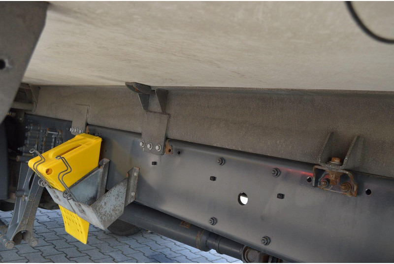 Camion frigorifique DAF LF 320: photos 9 Camion frigorifique DAF LF 320: photos 9