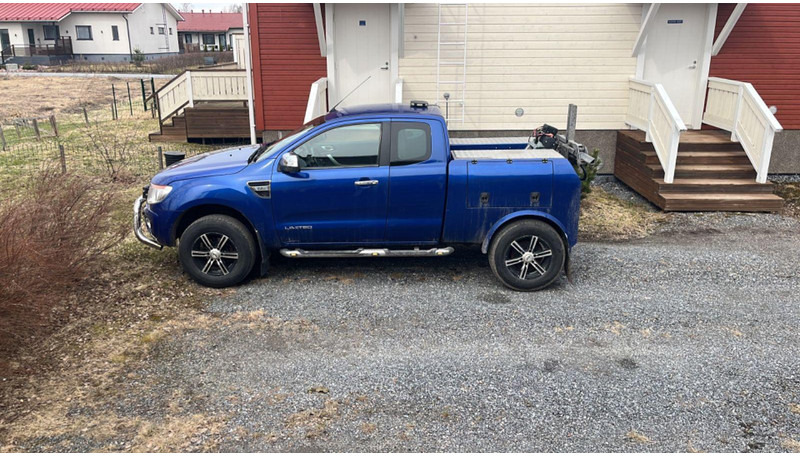 Ford 4x4 RANGER B licens - Voiture: photos 3 Ford 4x4 RANGER B licens - Voiture: photos 3