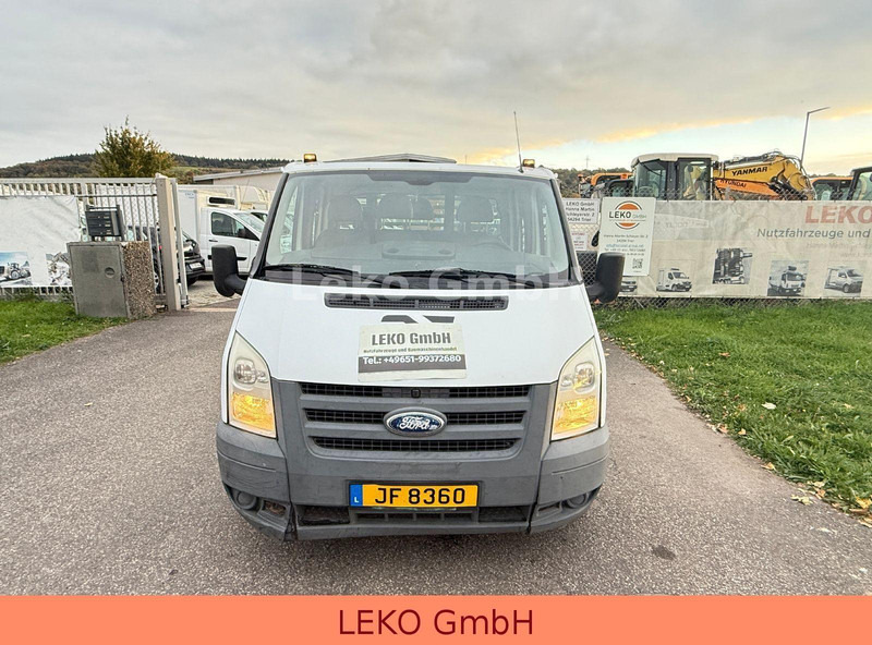 Ford Transit Doppelkabine - Utilitaire plateau: photos 1 Ford Transit Doppelkabine - Utilitaire plateau: photos 1