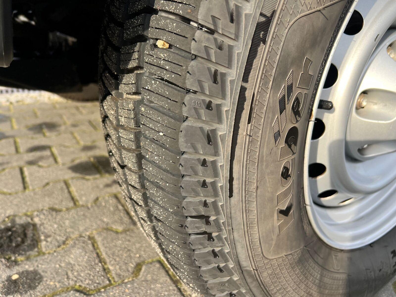 Isuzu Satellite 4X4 Kontener Chłodnia/Mroźnia + 230V ThermoKing - Utilitaire frigorifique: photos 5 Isuzu Satellite 4X4 Kontener Chłodnia/Mroźnia + 230V ThermoKing - Utilitaire frigorifique: photos 5