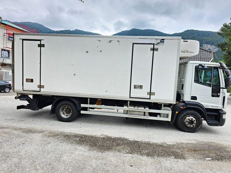 Iveco 160E28 Frigo Carrier Supra 1150MT + Tail lift - Camion frigorifique: photos 4 Iveco 160E28 Frigo Carrier Supra 1150MT + Tail lift - Camion frigorifique: photos 4