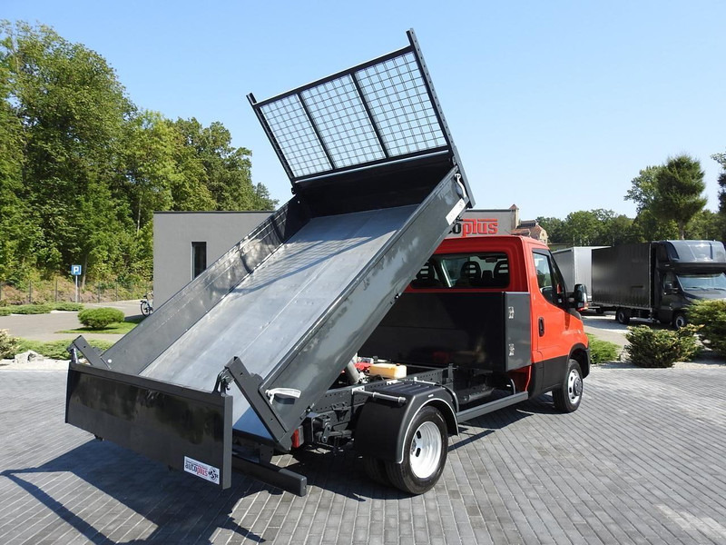 Iveco DAILY 35C13 WYWROTKA TEMPOMAT KLIMATYZACJA BLIŹNIACZE KOŁA 130K - Utilitaire benne: photos 3 Iveco DAILY 35C13 WYWROTKA TEMPOMAT KLIMATYZACJA BLIŹNIACZE KOŁA 130K - Utilitaire benne: photos 3