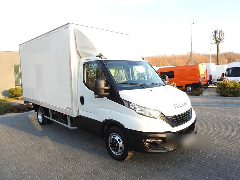 Iveco DAILY 35S16 KONTENER WINDA 8 PALET TEMPOMAT KLIMATYZACJA BLIŹNIA - Fourgon grand volume: photos 4 Iveco DAILY 35S16 KONTENER WINDA 8 PALET TEMPOMAT KLIMATYZACJA BLIŹNIA - Fourgon grand volume: photos 4