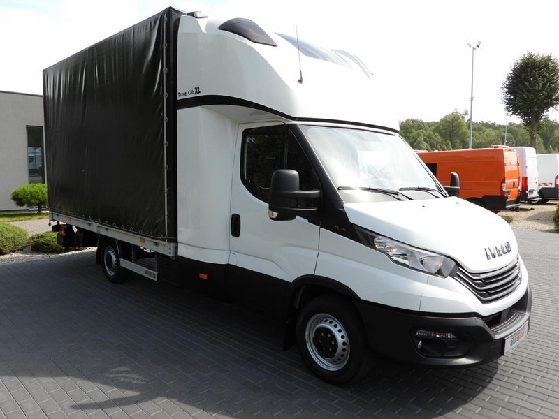 Iveco DAILY 35S18 PLANDEKA WINDA 8 PALET TEMPOMAT KLIMATYZACJA 180KM - Utilitaire rideaux coulissants (PLSC): photos 4 Iveco DAILY 35S18 PLANDEKA WINDA 8 PALET TEMPOMAT KLIMATYZACJA 180KM - Utilitaire rideaux coulissants (PLSC): photos 4