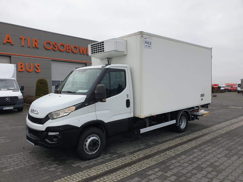 Iveco DAILY 60C15 60-150 TWO-CHAMBER REFRIGERATOR CONTAINER ISOTHERM F - Camion frigorifique: photos 2 Iveco DAILY 60C15 60-150 TWO-CHAMBER REFRIGERATOR CONTAINER ISOTHERM F - Camion frigorifique: photos 2