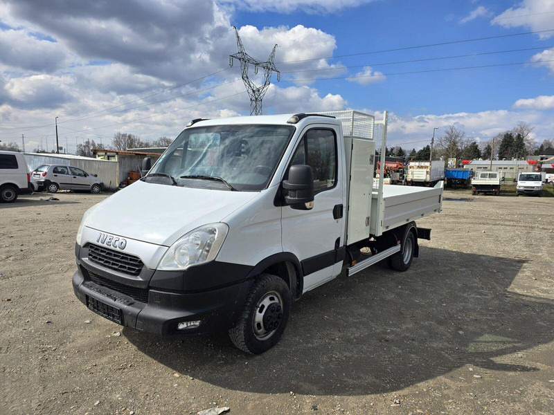 Iveco Daily 35 C 13 - Tipper + tool box - Utilitaire benne: photos 3 Iveco Daily 35 C 13 - Tipper + tool box - Utilitaire benne: photos 3