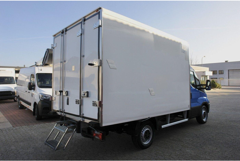 Iveco Daily 35S13 - Utilitaire frigorifique: photos 5 Iveco Daily 35S13 - Utilitaire frigorifique: photos 5