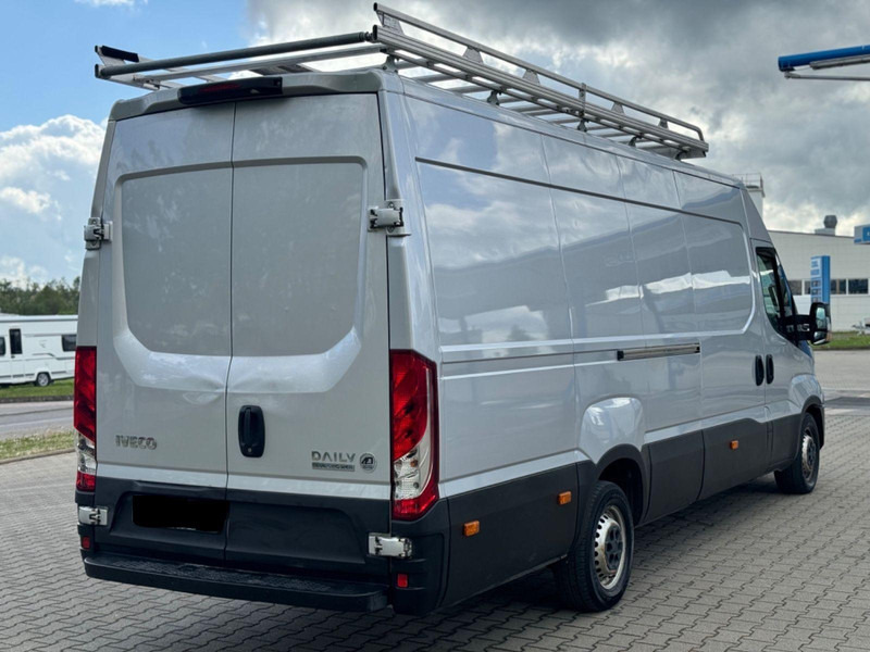 Iveco Daily Jumbo Maxi Van - Fourgon grand volume: photos 5 Iveco Daily Jumbo Maxi Van - Fourgon grand volume: photos 5