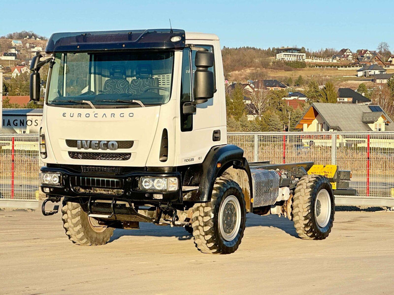 Iveco EUROCARGO 110-250* PLATFORM 4,60 m* 4x4 - Châssis cabine: photos 2 Iveco EUROCARGO 110-250* PLATFORM 4,60 m* 4x4 - Châssis cabine: photos 2