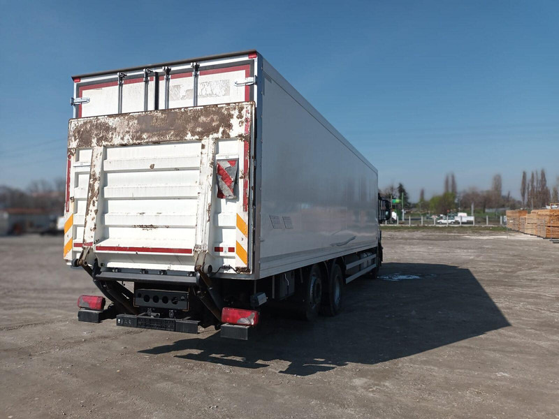 Iveco Stralis 310 6x2 Koffer + LBW - Camion fourgon: photos 4 Iveco Stralis 310 6x2 Koffer + LBW - Camion fourgon: photos 4