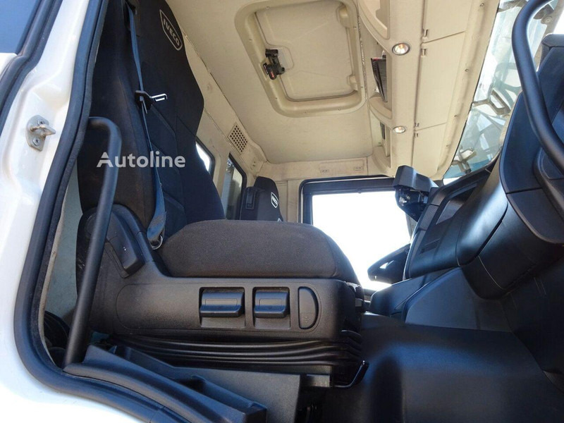 Camion ampliroll Iveco X-WAY 480 - Hook lift truck 8x4: photos 14 Camion ampliroll Iveco X-WAY 480 - Hook lift truck 8x4: photos 14