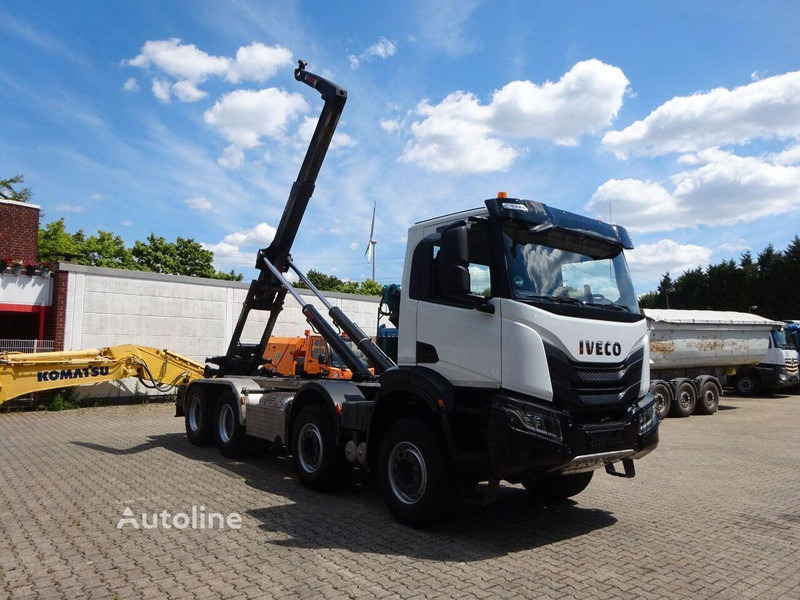 Camion ampliroll Iveco X-WAY 480 - Hook lift truck 8x4: photos 10 Camion ampliroll Iveco X-WAY 480 - Hook lift truck 8x4: photos 10