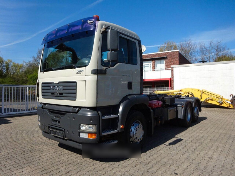 MAN 26.310 TGA - Hook lift truck - Camion ampliroll: photos 2 MAN 26.310 TGA - Hook lift truck - Camion ampliroll: photos 2