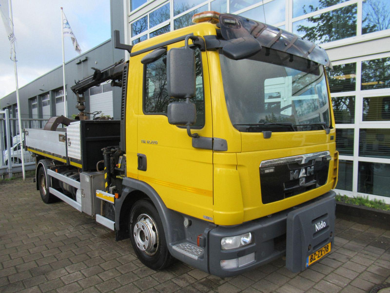 MAN TGL 12.220 4x2 EEV 3-Z. W. Kipper + Palfinger Kr - Camion plateau, Camion grue: photos 1 MAN TGL 12.220 4x2 EEV 3-Z. W. Kipper + Palfinger Kr - Camion plateau, Camion grue: photos 1