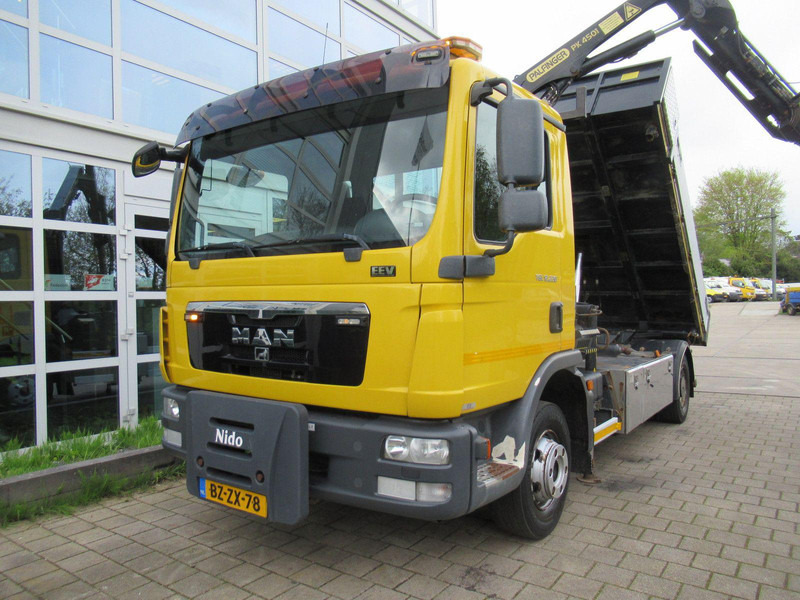 MAN TGL 12.220 4x2 EEV 3-Z. W. Kipper + Palfinger Kr - Camion plateau, Camion grue: photos 2 MAN TGL 12.220 4x2 EEV 3-Z. W. Kipper + Palfinger Kr - Camion plateau, Camion grue: photos 2