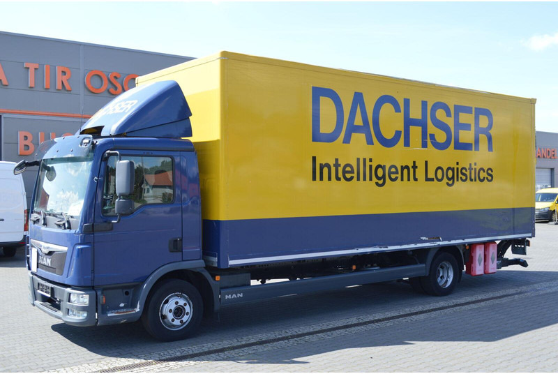 MAN TGL 12.250 CONTAINER+LIFT 1500 kg - Camion fourgon: photos 2 MAN TGL 12.250 CONTAINER+LIFT 1500 kg - Camion fourgon: photos 2