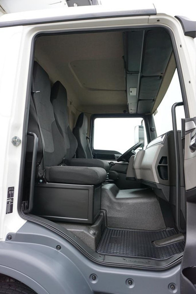 Camion frigorifique MAN TGM / 15.250 / EURO 6 / CHŁODNIA + WINDA / ŁAD. 6 750 KG / 18 PA: photos 8