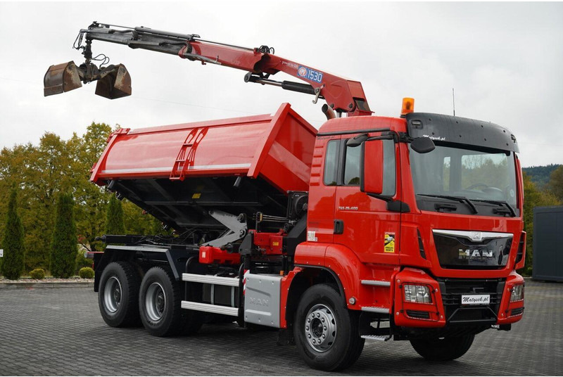 Camion benne, Camion grue MAN TGS 26.400 / 6x4 / WYWROTKA 2 STRONNA  + HDS HMF 1530 K2  / HYDR: photos 13