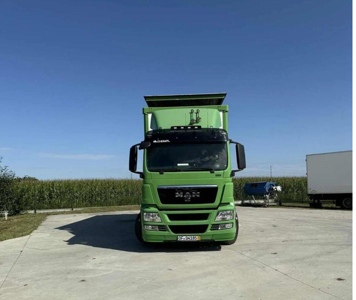 MAN TGS 26.440 Livestock Transporter - Three Deck - Camion bétaillère: photos 3 MAN TGS 26.440 Livestock Transporter - Three Deck - Camion bétaillère: photos 3