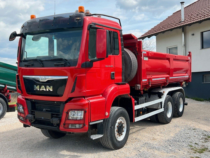 MAN TGS 33.480 6x6 B Tipper - Camion benne: photos 2 MAN TGS 33.480 6x6 B Tipper - Camion benne: photos 2