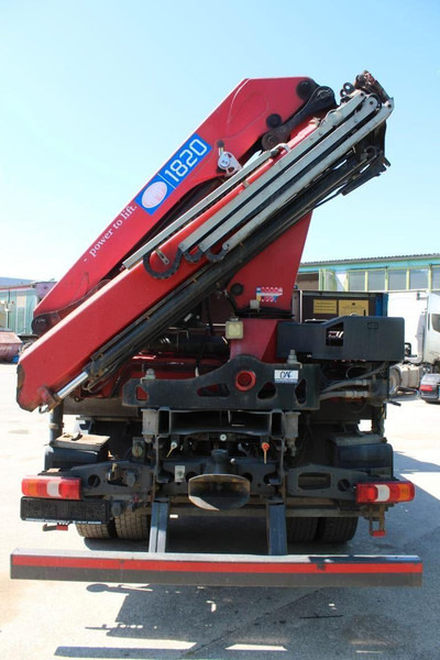 Mercedes-Benz 1848 4x4 Crane HMF 1820 - Camion plateau, Camion grue: photos 5 Mercedes-Benz 1848 4x4 Crane HMF 1820 - Camion plateau, Camion grue: photos 5