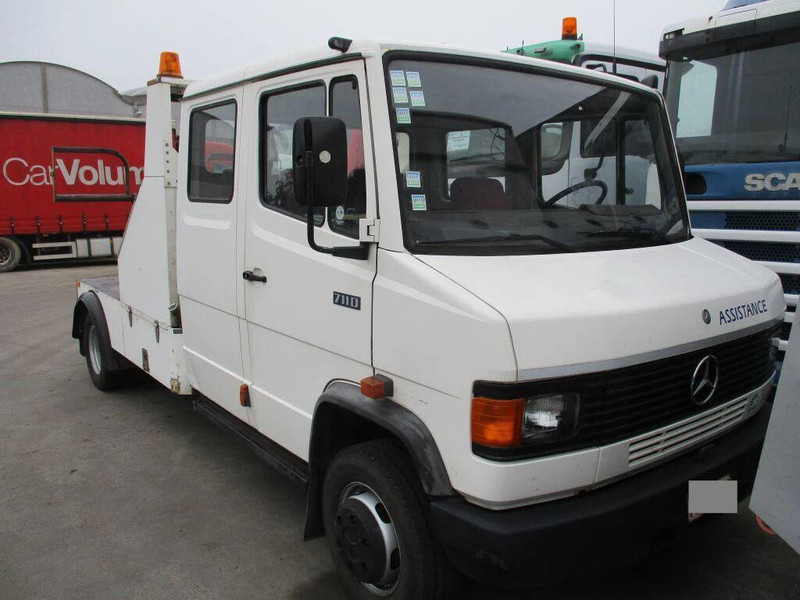 Mercedes-Benz 711D - Doka towing truck - Remorqueuse: photos 4 Mercedes-Benz 711D - Doka towing truck - Remorqueuse: photos 4