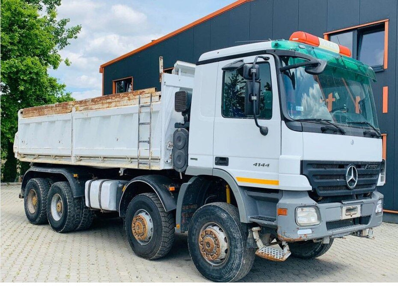 Mercedes-Benz ACTROS 4144 8x8 Tipper - Camion benne: photos 1 Mercedes-Benz ACTROS 4144 8x8 Tipper - Camion benne: photos 1