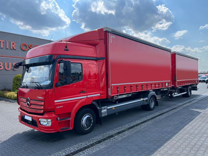 Mercedes-Benz ATEGO 1227 BDF WECHSELFAHRGESTELL CURTAIN PLANE TRAILER 1.HAND - Camion à rideaux coulissants: photos 2 Mercedes-Benz ATEGO 1227 BDF WECHSELFAHRGESTELL CURTAIN PLANE TRAILER 1.HAND - Camion à rideaux coulissants: photos 2