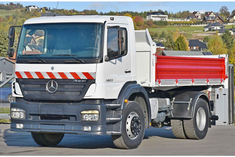 Mercedes-Benz AXOR 1823 * KIPPER 4,45 m * TOPZUSTAND - Camion benne: photos 5 Mercedes-Benz AXOR 1823 * KIPPER 4,45 m * TOPZUSTAND - Camion benne: photos 5