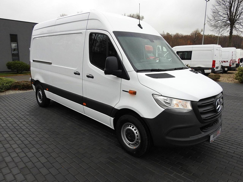 Mercedes-Benz ESPRINTER NOWY ELEKTRYCZNY FURGON AUTOMAT GWARANCJA 95KM [ 607 - Fourgon grand volume, Utilitaire électrique: photos 4 Mercedes-Benz ESPRINTER NOWY ELEKTRYCZNY FURGON AUTOMAT GWARANCJA 95KM [ 607 - Fourgon grand volume, Utilitaire électrique: photos 4