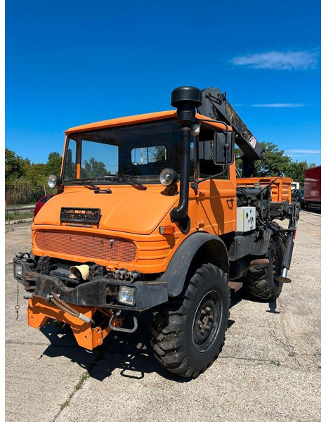 Mercedes-Benz UNIMOG - Camion benne, Camion grue: photos 1 Mercedes-Benz UNIMOG - Camion benne, Camion grue: photos 1