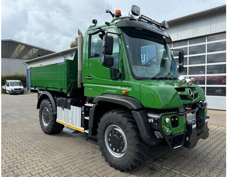 Mercedes-Benz Unimog U430 4x4 Tipper - Camion benne: photos 3 Mercedes-Benz Unimog U430 4x4 Tipper - Camion benne: photos 3