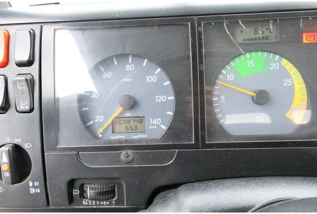 Camion benne, Camion grue Mercedes-Benz Vario 816D: photos 18